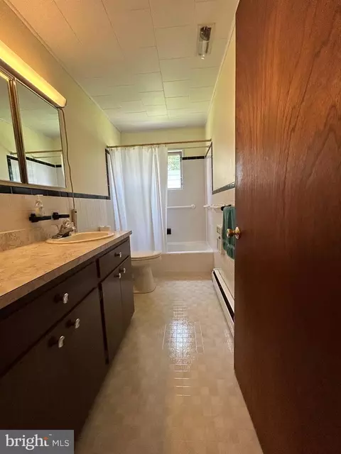 4 Manifold Ct, Middle River, MD 21220 photo 12