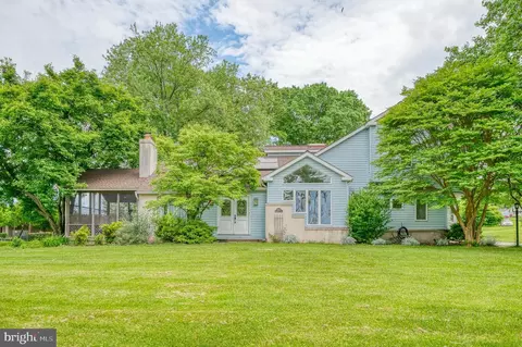 9801 Van Buren Ln, Cockeysville, MD 21030