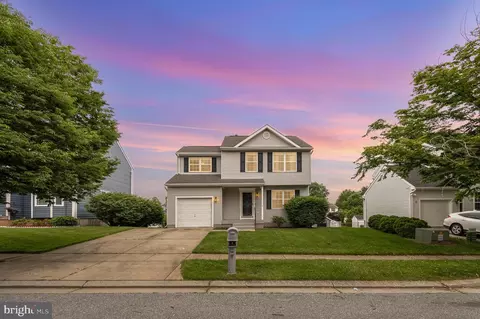 7 Al Hannah Cir, Pikesville, MD 21208
