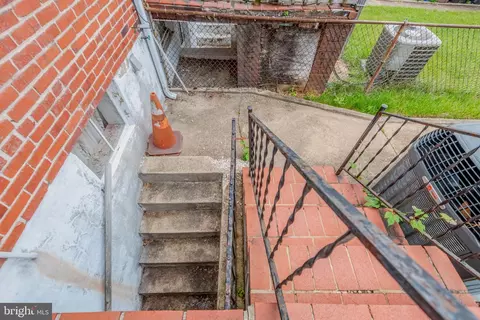 5435 Whitlock Rd, Baltimore, MD 21229 photo 29