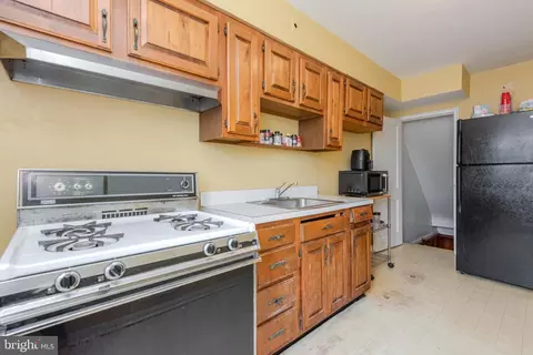 5435 Whitlock Rd, Baltimore, MD 21229 photo 11