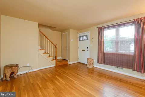 5435 Whitlock Rd, Baltimore, MD 21229 photo 7