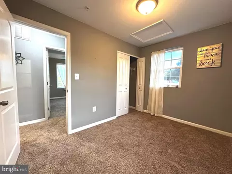 Bedroom - 1907 A Halethorpe Ave, Halethorpe, MD 21227 photo 6 of 7
