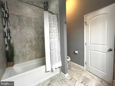 Bath - 1907 A Halethorpe Ave, Halethorpe, MD 21227 photo 7 of 8