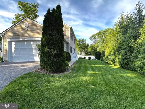 Exterior - 1907 A Halethorpe Ave, Halethorpe, MD 21227 photo 6 of 11