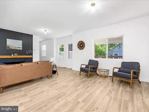 5743 1st Ave, Halethorpe, MD 21227 photo 5