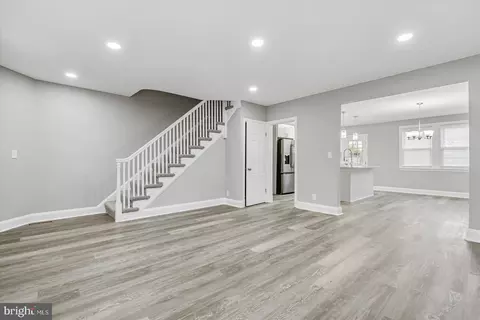 Living - 410 Murdock Rd, Baltimore, MD 21212 photo 3 of 4