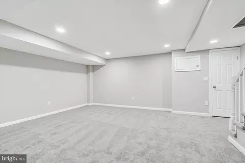 Living - 410 Murdock Rd, Baltimore, MD 21212 photo 4 of 4