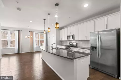 915 Sandy Run Rd, Middle River, MD 21220 photo 6