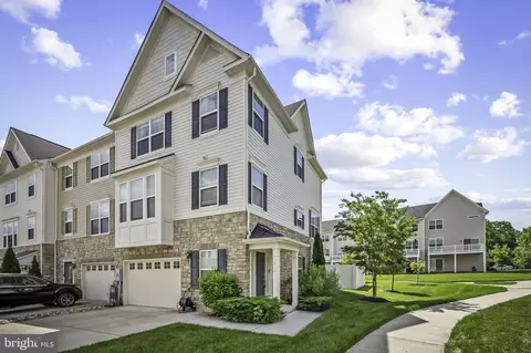 1919 River Vista Dr, Essex, MD 21221