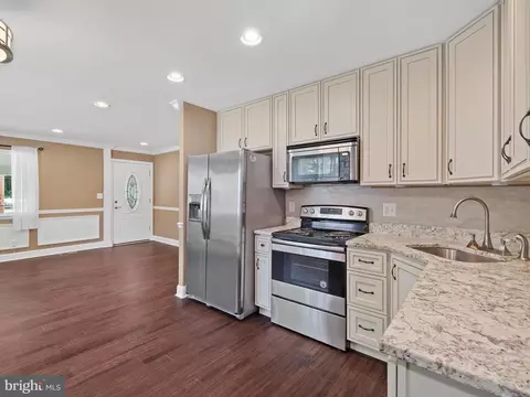 Kitchen - 1300 Wilson Point Rd, Middle River, MD 21220 photo 3 of 3