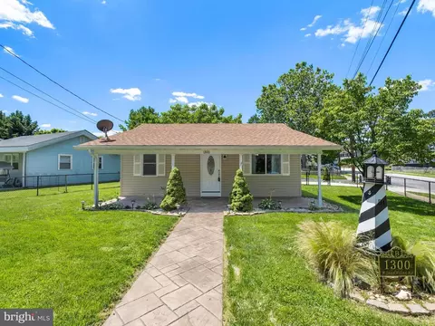 1300 Wilson Point Rd, Middle River, MD 21220