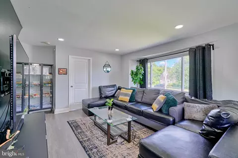 8722 H Old Harford Rd, Parkville, MD 21234