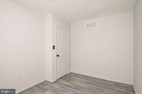 Bedroom - 1931 Grant Rd, Halethorpe, MD 21227 photo 5 of 9
