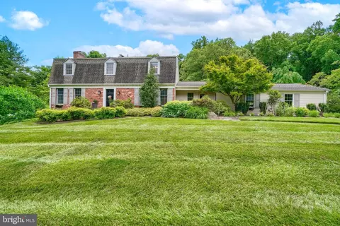 7 Clipping Tree Ln, Cockeysville, MD 21030