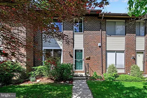 25 Strabane Ct, Parkville, MD 21234