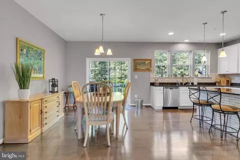 946 Ramble Run Rd, Middle River, MD 21220 photo 6