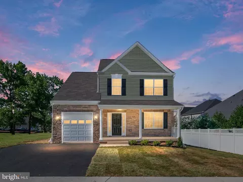 821 Essex Ave, Essex, MD 21221