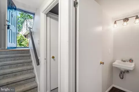 Entry Way - 25 Wolf Trap, Nottingham, MD 21236 photo 6 of 6