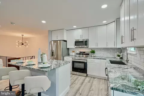 Kitchen - 7905 Langdon Ln, Baltimore, MD 21206 photo 4 of 5