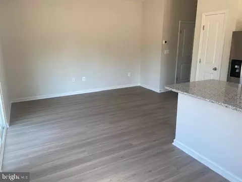8167 Bartholomew Ct, Baltimore, MD 21206 photo 6