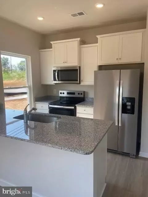 8161 Bartholomew Ct, Baltimore, MD 21206 photo 5