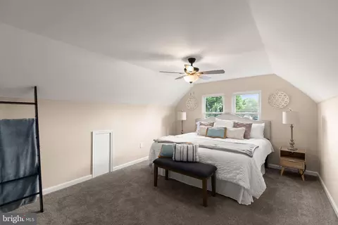 Bedroom - 401 Bayside Dr, Dundalk, MD 21222 photo 4 of 4