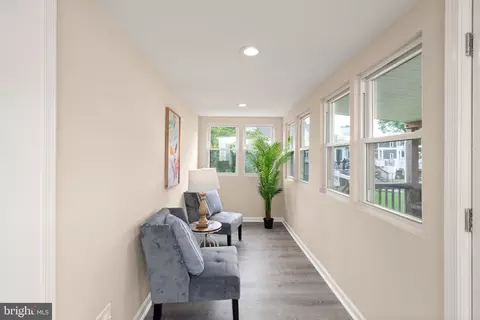 Entry Way - 401 Bayside Dr, Dundalk, MD 21222 photo 3 of 3