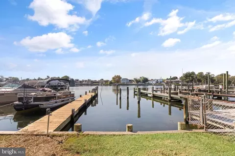 View/Area - 401 Bayside Dr, Dundalk, MD 21222 photo 1 of 11