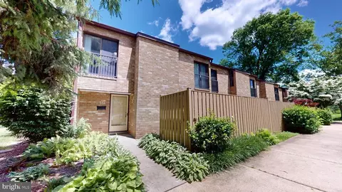 19 Chesham Ct #A, Cockeysville, MD 21030