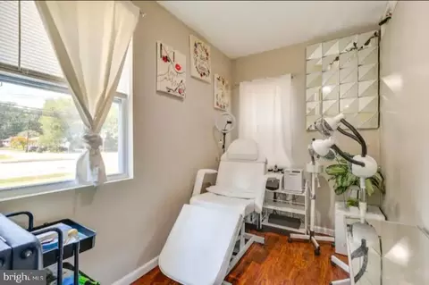 7624 N Point Rd, Sparrows Point, MD 21219 photo 8