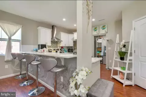 7624 N Point Rd, Sparrows Point, MD 21219 photo 5
