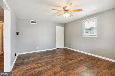 7211 River Drive Rd, Sparrows Point, MD 21219 photo 4