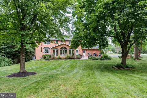 Exterior - 2 Harnel Ct, Baldwin, MD 21013 photo 5 of 7