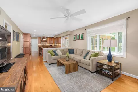 Living - 2 Harnel Ct, Baldwin, MD 21013 photo 1 of 1