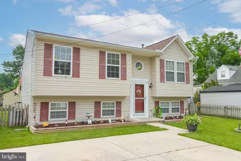 Exterior - 2515 Wagner Ave, Sparrows Point, MD 21219 photo 3 of 10
