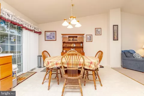 Dining - 2515 Wagner Ave, Sparrows Point, MD 21219 photo 1 of 1