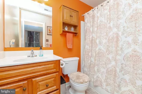 Bath - 2515 Wagner Ave, Sparrows Point, MD 21219 photo 2 of 2