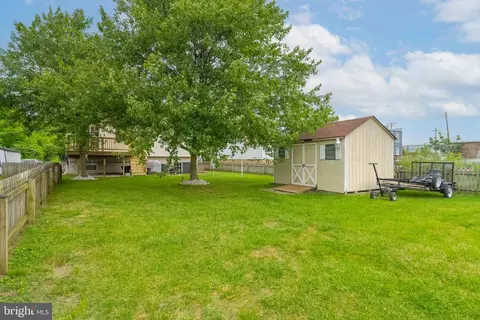 Exterior - 2515 Wagner Ave, Sparrows Point, MD 21219 photo 6 of 10