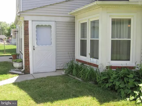 4610 Todd Point Ln, Sparrows Point, MD 21219 photo 4