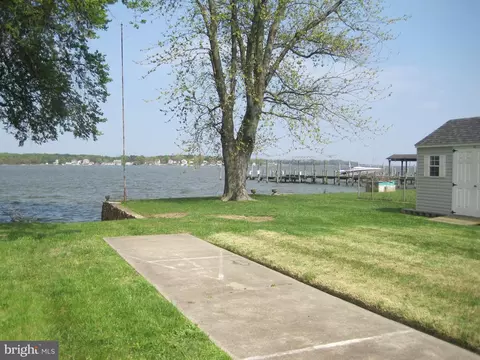 4610 Todd Point Ln, Sparrows Point, MD 21219 photo 15