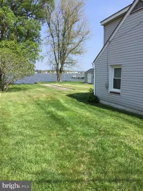 4610 Todd Point Ln, Sparrows Point, MD 21219 photo 6