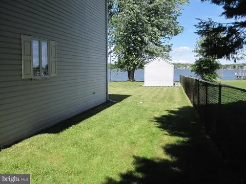 4610 Todd Point Ln, Sparrows Point, MD 21219 photo 8