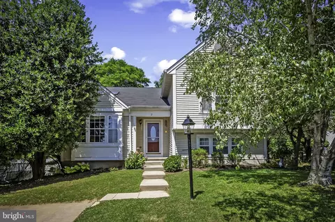 2 Harrod Ct, Reisterstown, MD 21136