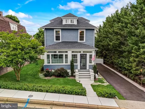 2 Delight Ave, Nottingham, MD 21236
