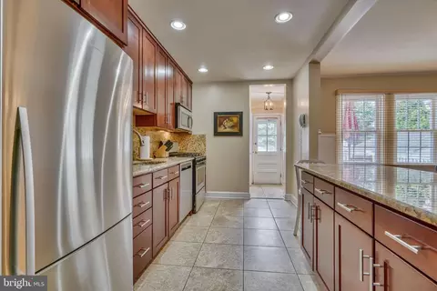 Entry Way - 413 Murdock Rd, Baltimore, MD 21212 photo 1 of 2