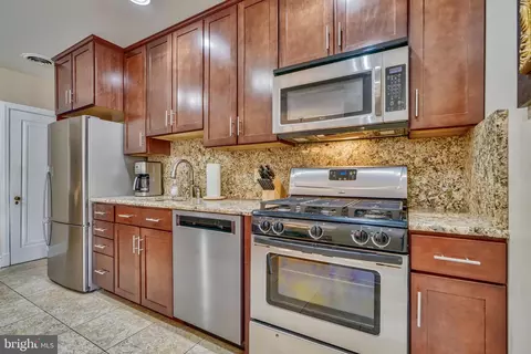 Kitchen - 413 Murdock Rd, Baltimore, MD 21212 photo 4 of 6