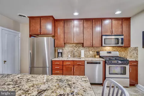 Kitchen - 413 Murdock Rd, Baltimore, MD 21212 photo 3 of 6