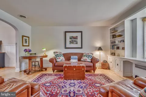 Living - 413 Murdock Rd, Baltimore, MD 21212 photo 1 of 2