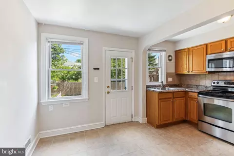 206 Willow Ave, Towson, MD 21286 photo 5